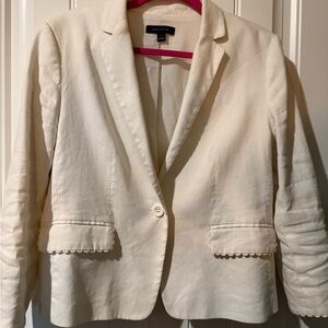 Ann Taylor Cream Blazer with Textured Fabric and Tailored Silhouette